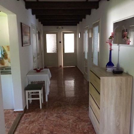 Julianna Apartmanhaz Balatonlelle Exterior photo